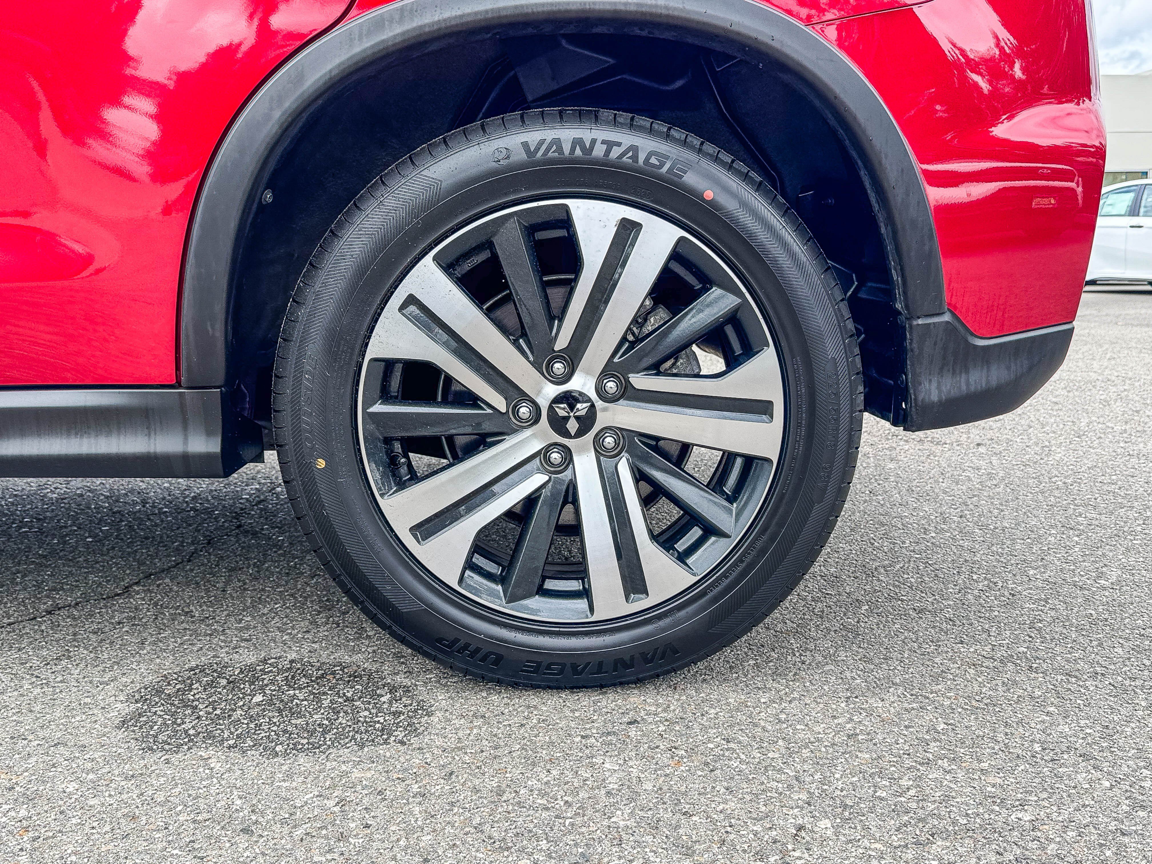 Used 2025 Mitsubishi Outlander Sport AWD image 10