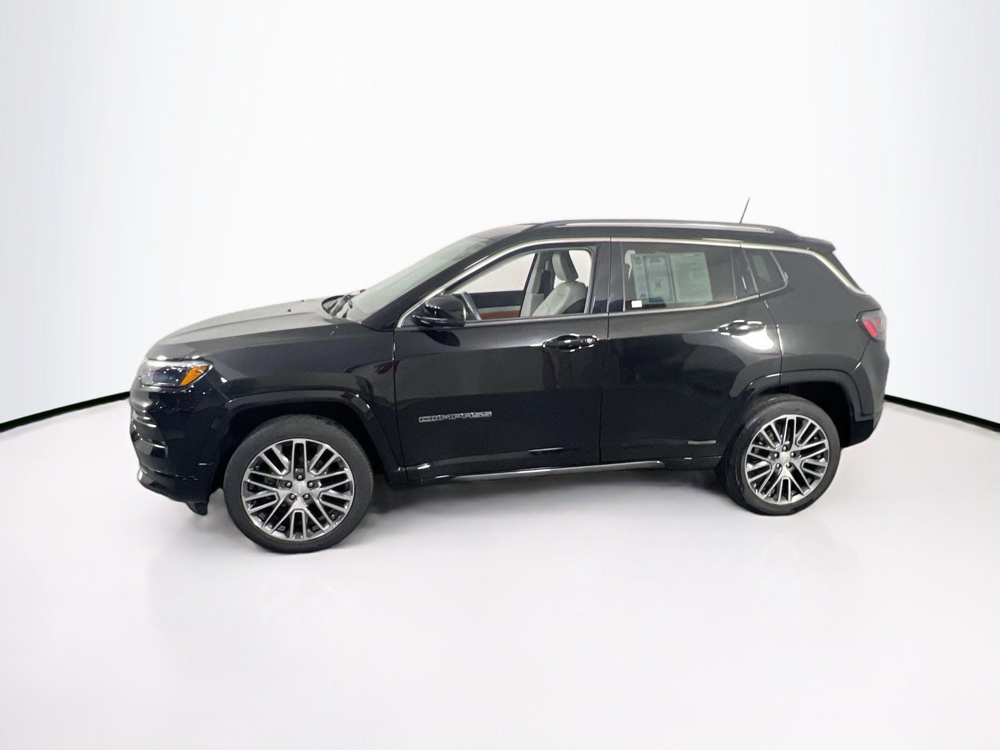 Used 2022 Jeep Compass Limited w/ Elite Group image 8
