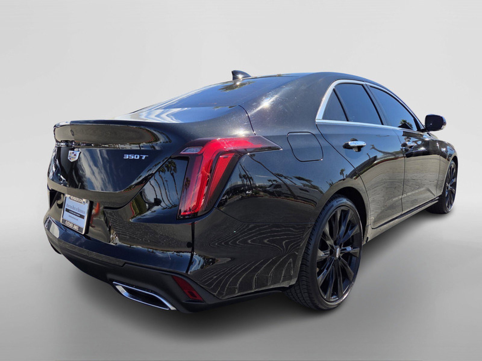 Used 2021 Cadillac CT4 Premium Luxury w/ Technology Package RWD image 5
