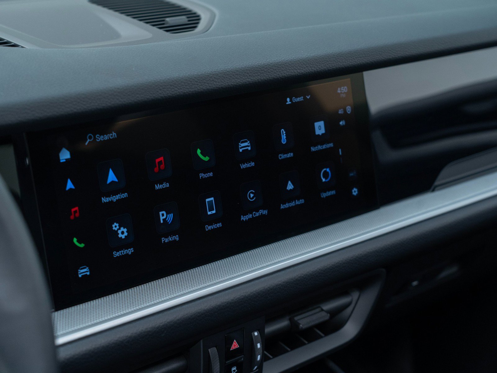 Certified 2025 Porsche Cayenne S image 27