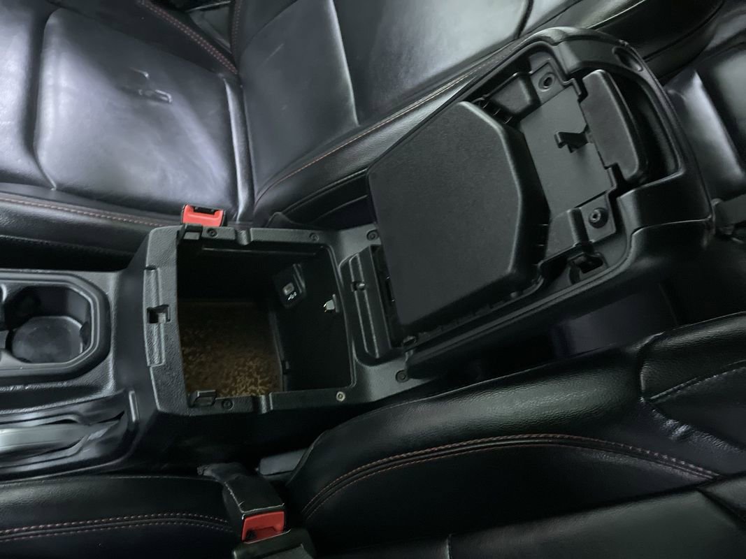 Used 2018 Jeep Wrangler Unlimited Rubicon image 25