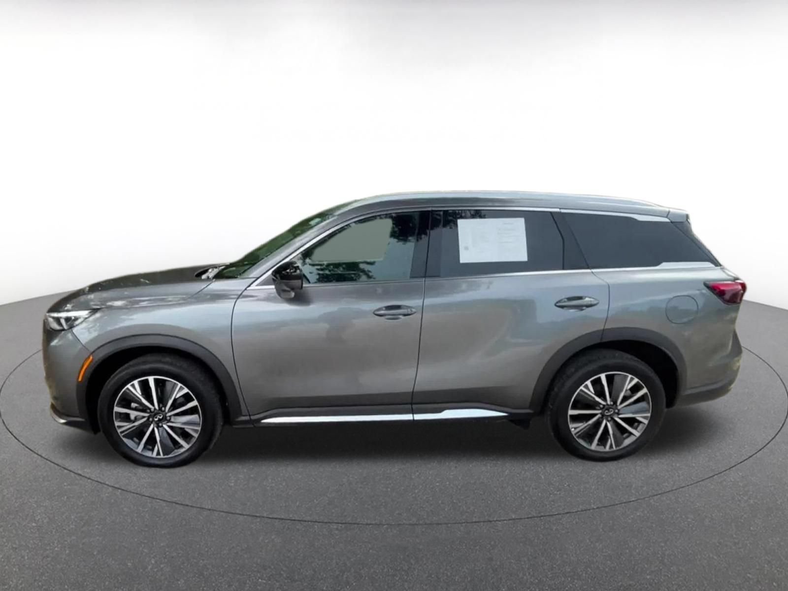 Used 2026 INFINITI QX60 Luxe FWD image 9