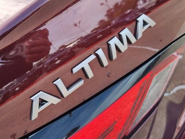 Used 2023 Nissan Altima 2.5 SV w/ SV Premium Package FWD image 11