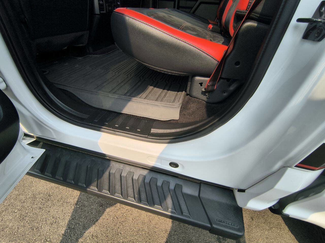 Used 2017 Ford F150 Lariat w/ Equipment Group 502A Luxury image 22