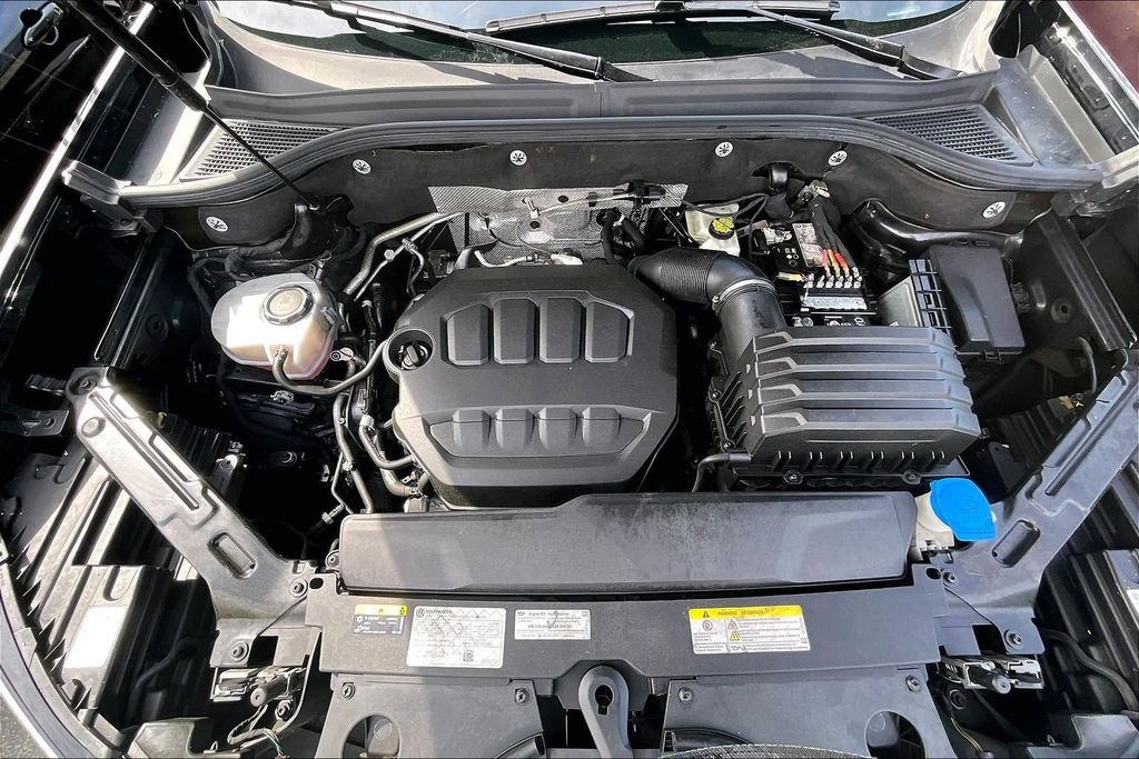 Used 2024 Volkswagen Atlas SEL Premium R-Line AWD/4WD image 31
