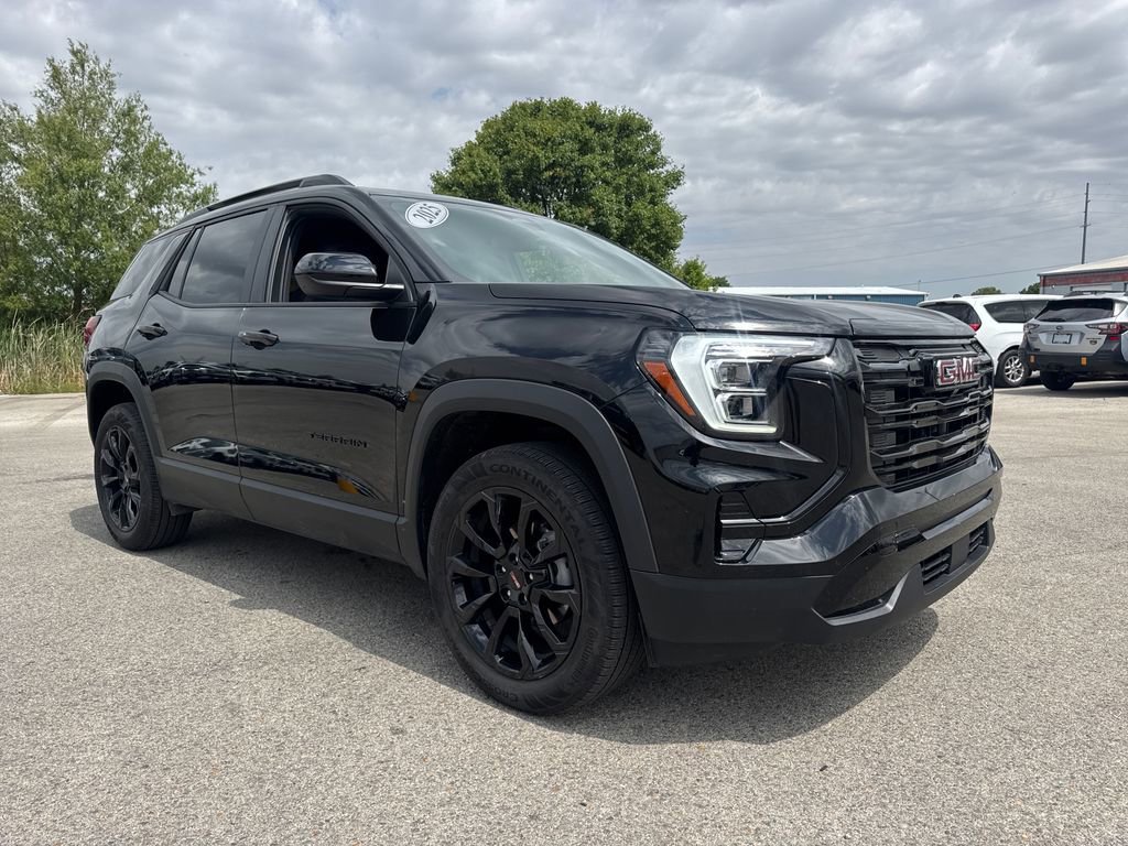 Used 2026 GMC Terrain Elevation w/ Elevation Premium Package FWD image 9