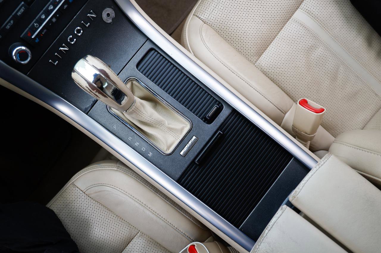 Used 2011 Lincoln MKS AWD w/ 102A Rapid Spec Order Code image 37