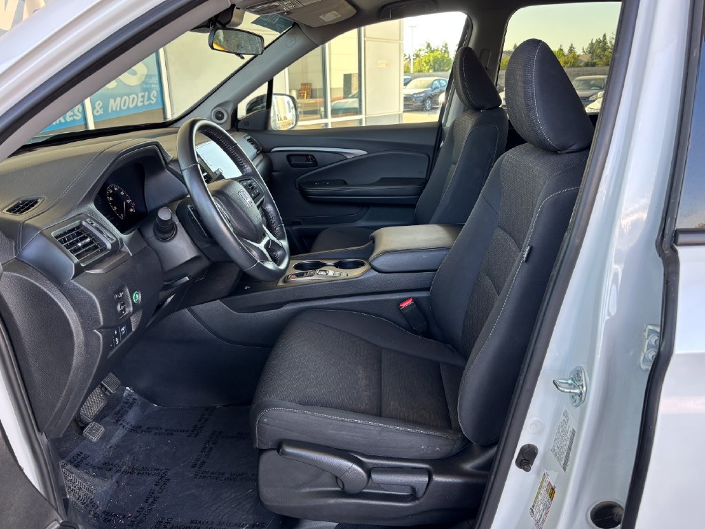 Used 2025 Honda Ridgeline Sport image 22