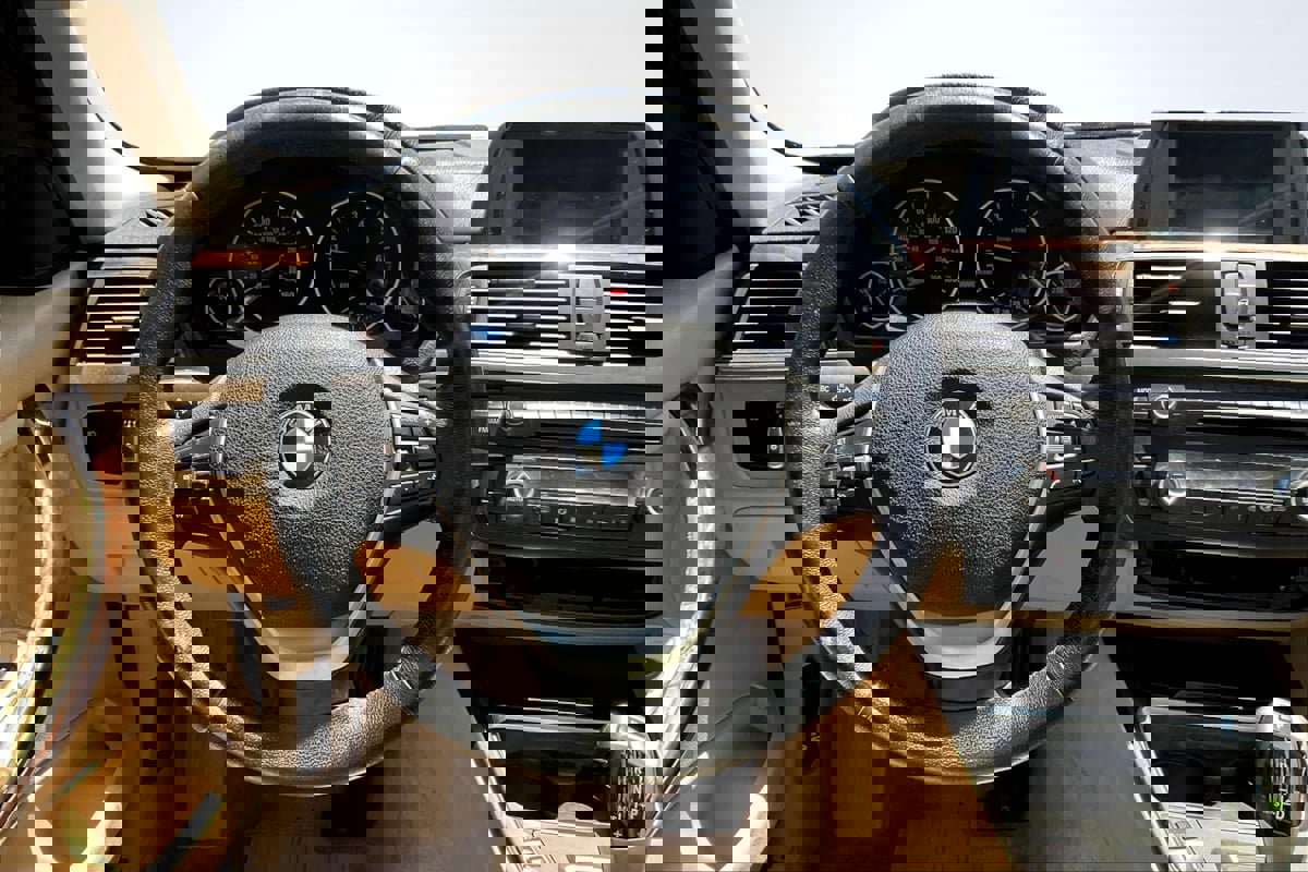 Used 2015 BMW 328i Sedan image 5