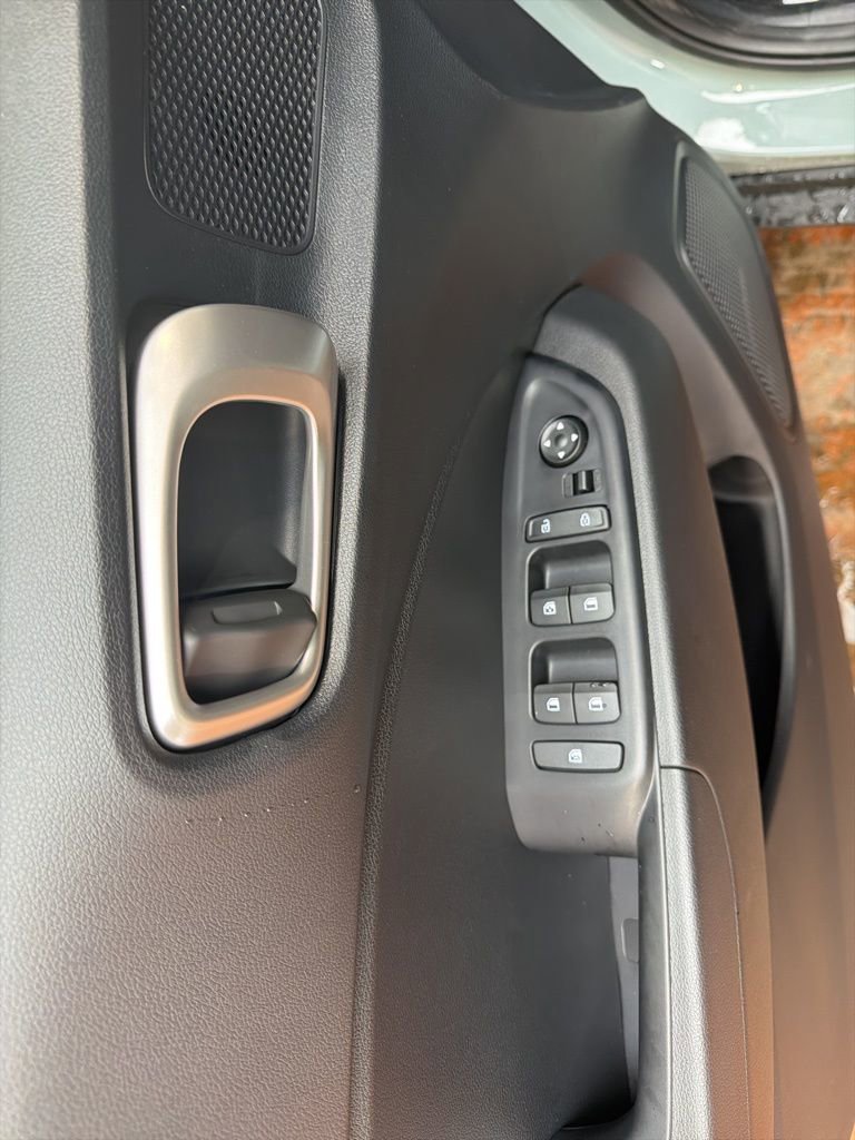 Used 2026 Hyundai Venue SEL FWD image 22