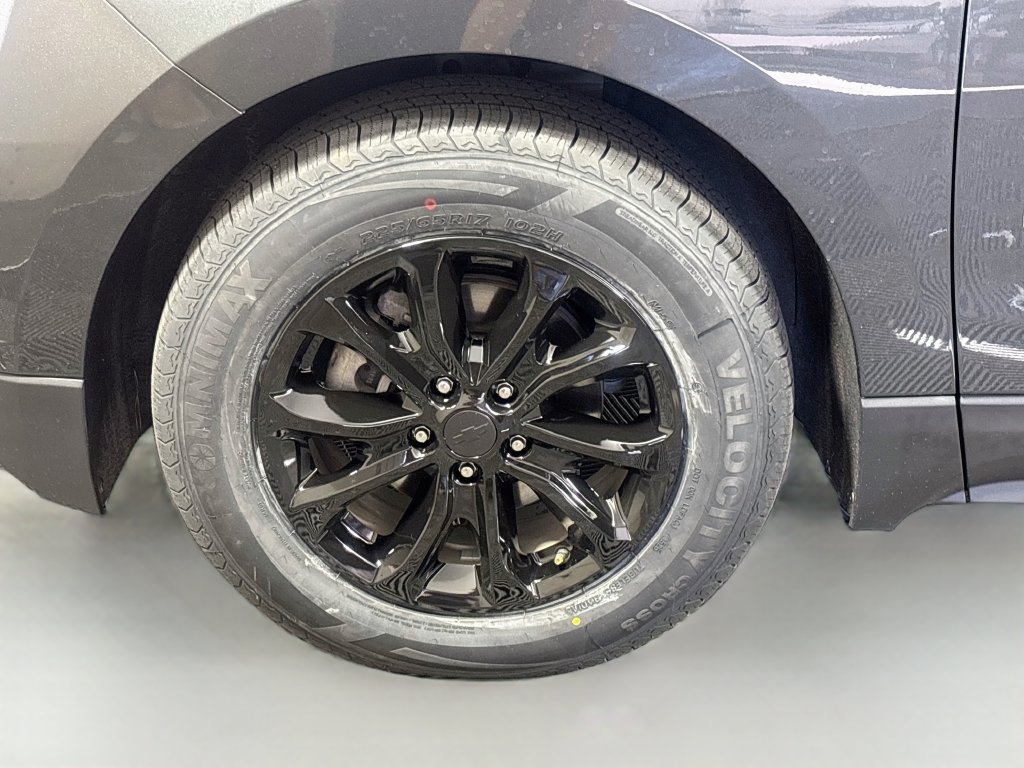Used 2020 Chevrolet Equinox LS w/ LS Convenience Package FWD image 11