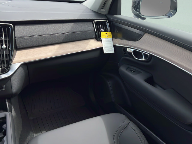 New 2026 Volvo XC90 B6 Plus AWD/4WD image 12