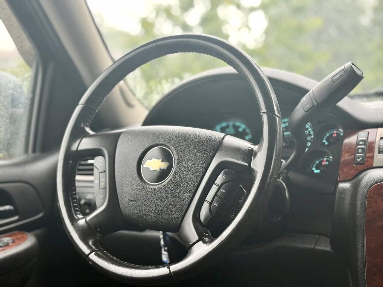 Used 2009 Chevrolet Avalanche LS AWD/4WD image 19