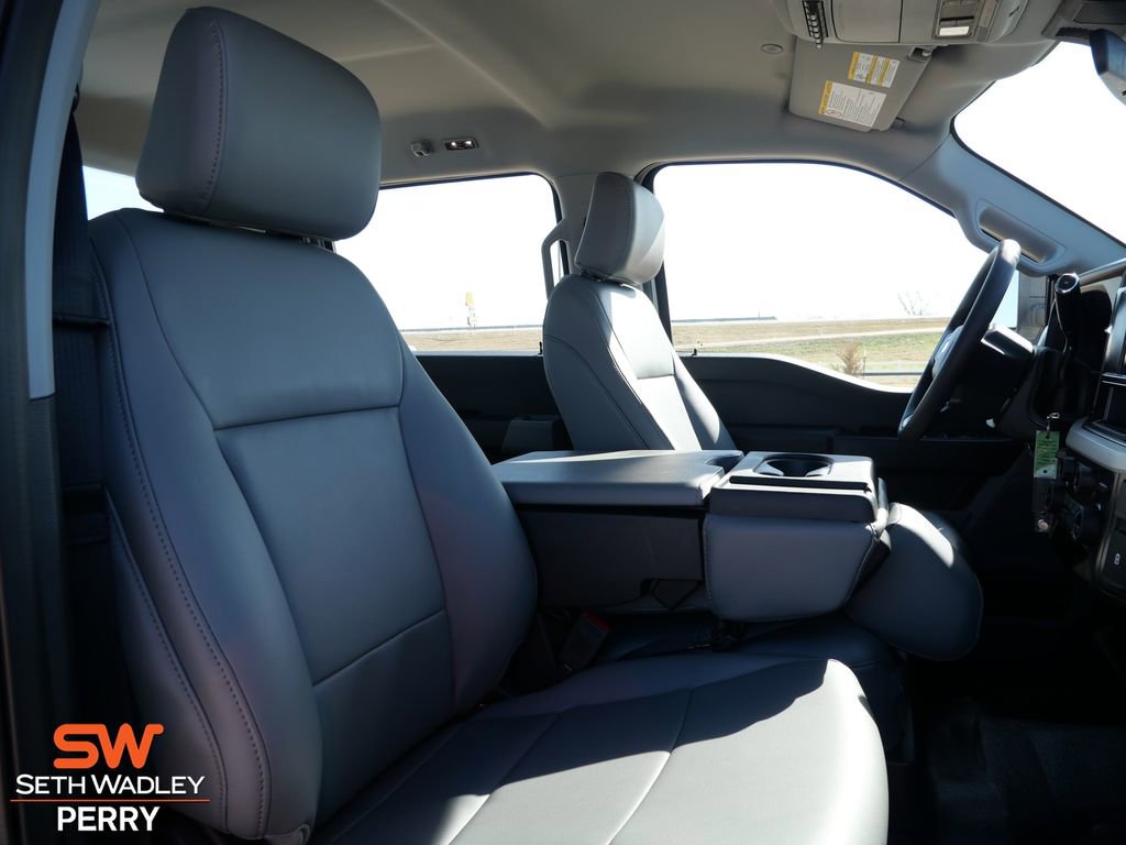 New 2026 Ford F350 XL w/ XL Chrome Package image 21