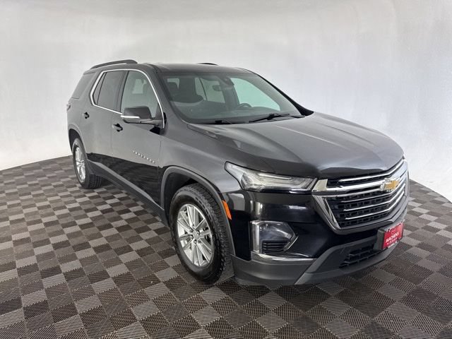 Used 2023 Chevrolet Traverse LT w/ Rear Camera Mirror Package