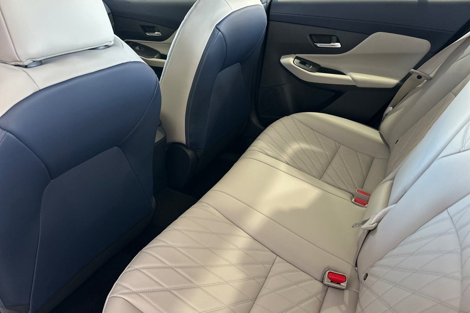 New 2026 Nissan Sentra SL w/ Floor Mat Package image 9