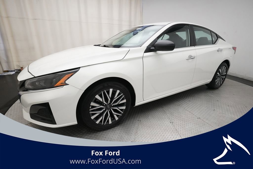 Used 2025 Nissan Altima 2.5 SV