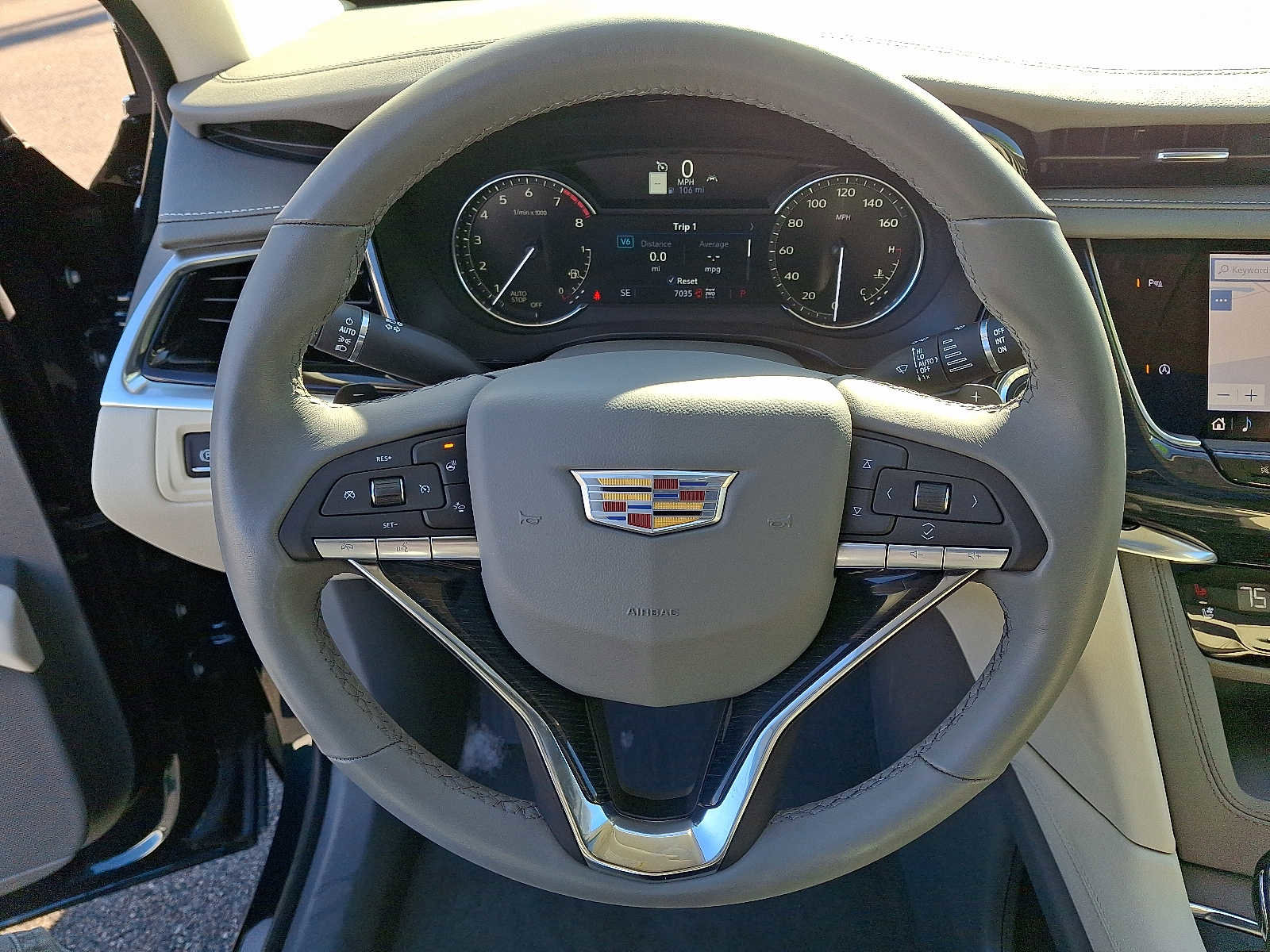 Used 2025 Cadillac XT6 Premium Luxury image 20