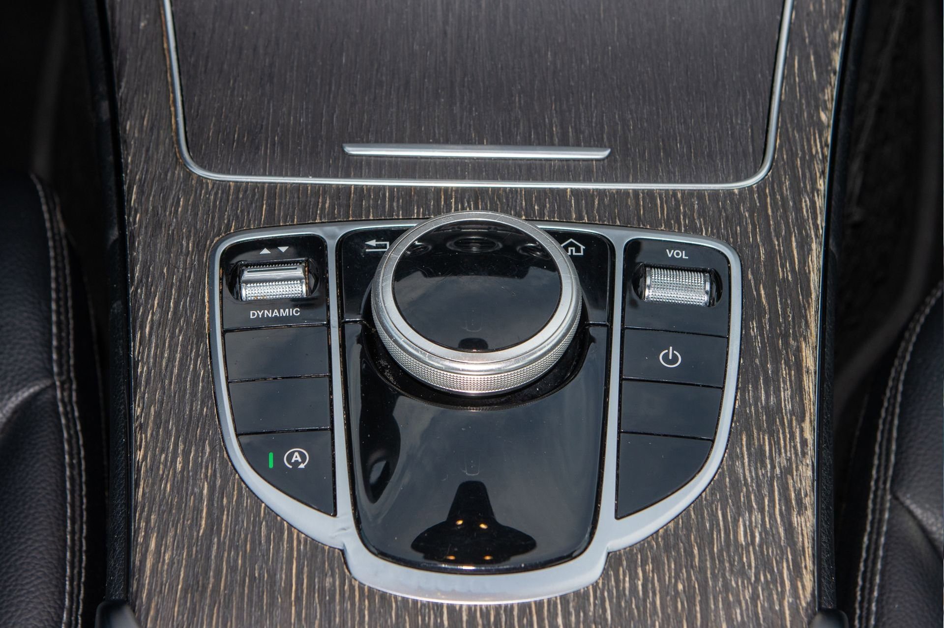 Used 2019 Mercedes-Benz C 300 4MATIC Sedan w/ Premium Package image 23