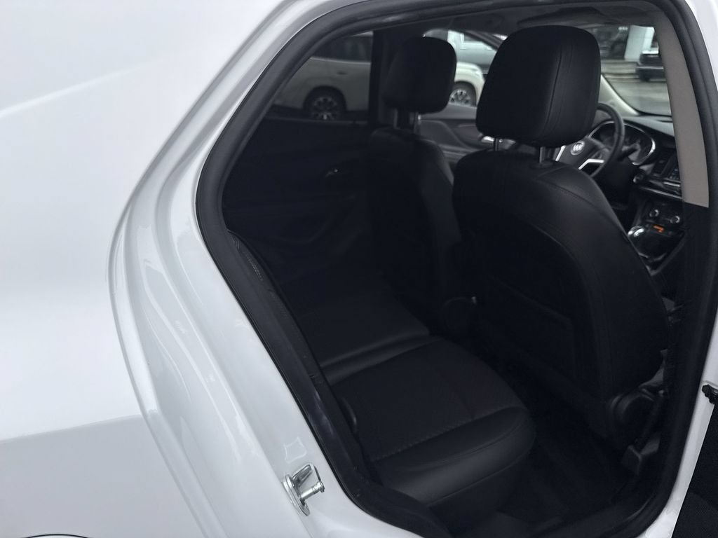 Certified 2022 Buick Encore Preferred w/ Safety Package FWD image 34