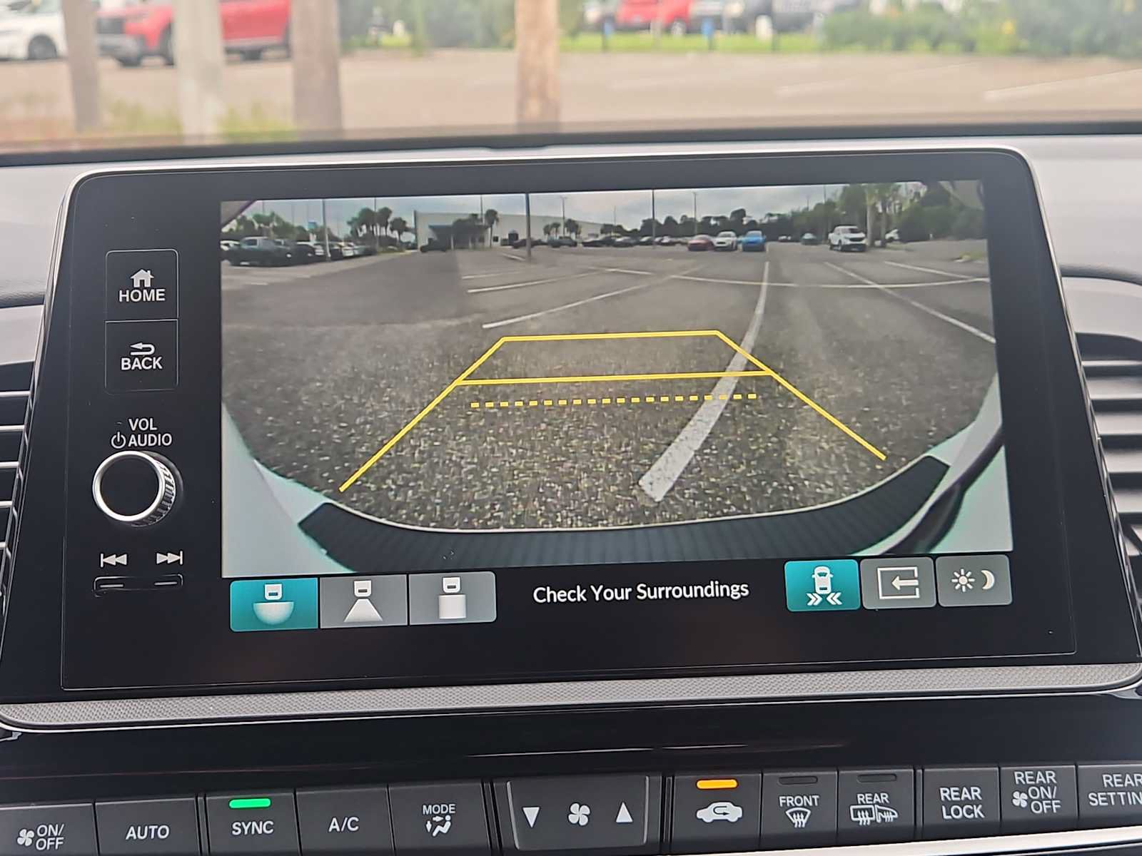 Certified 2026 Honda Odyssey Touring image 24