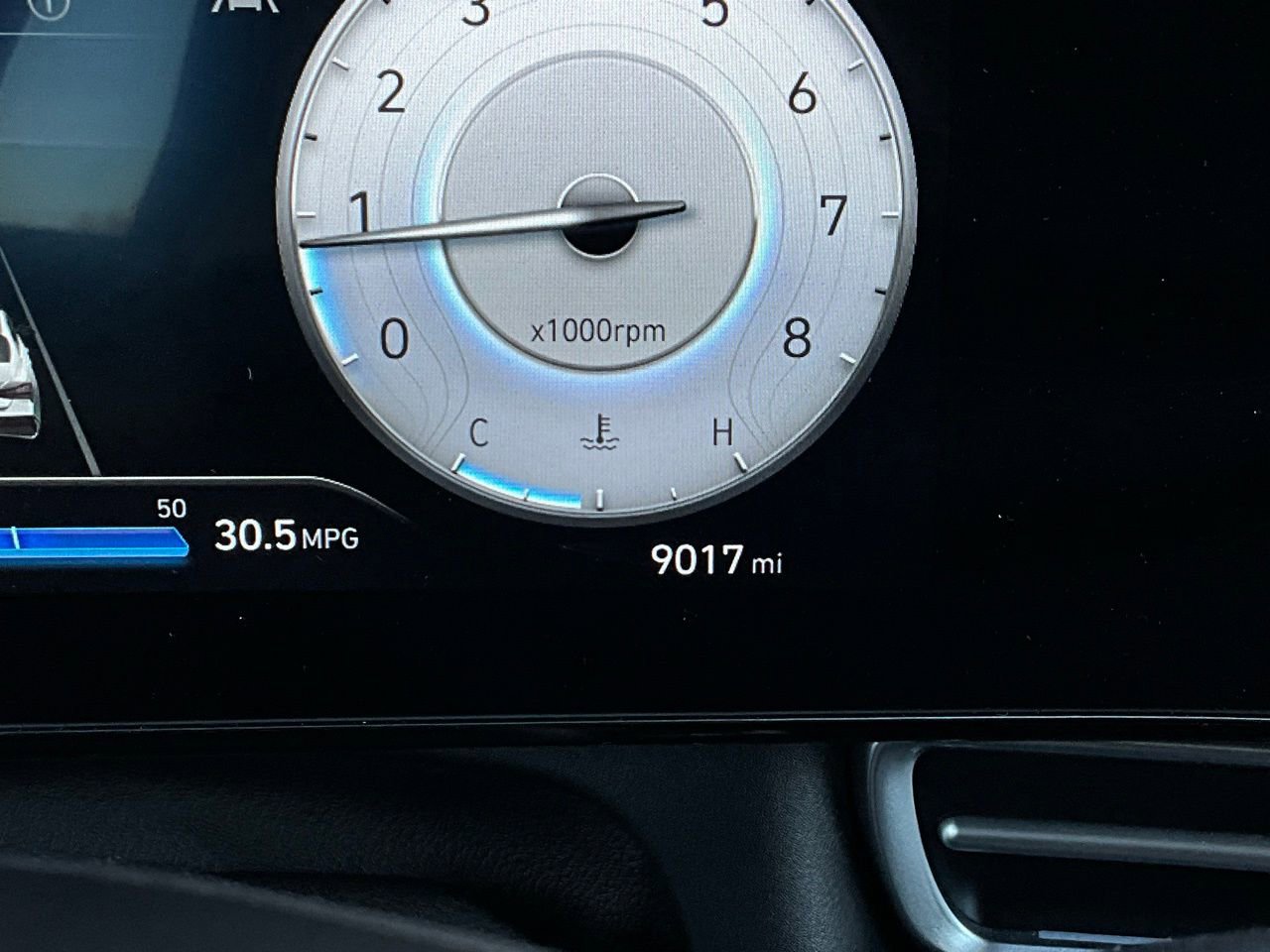 Used 2025 Hyundai Elantra SEL image 40