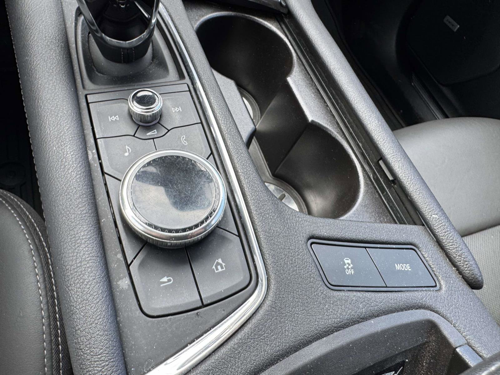 Certified 2022 Cadillac XT5 Premium Luxury image 14