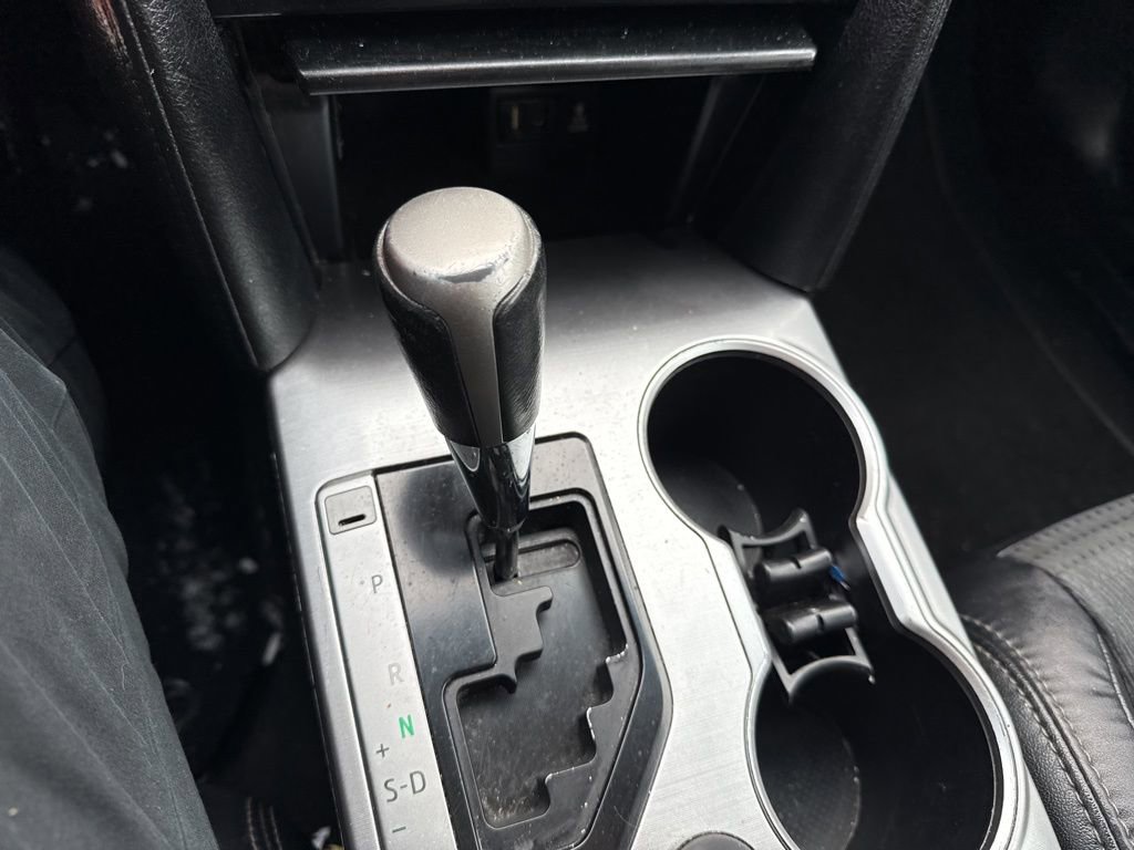 Used 2013 Toyota Camry SE image 21