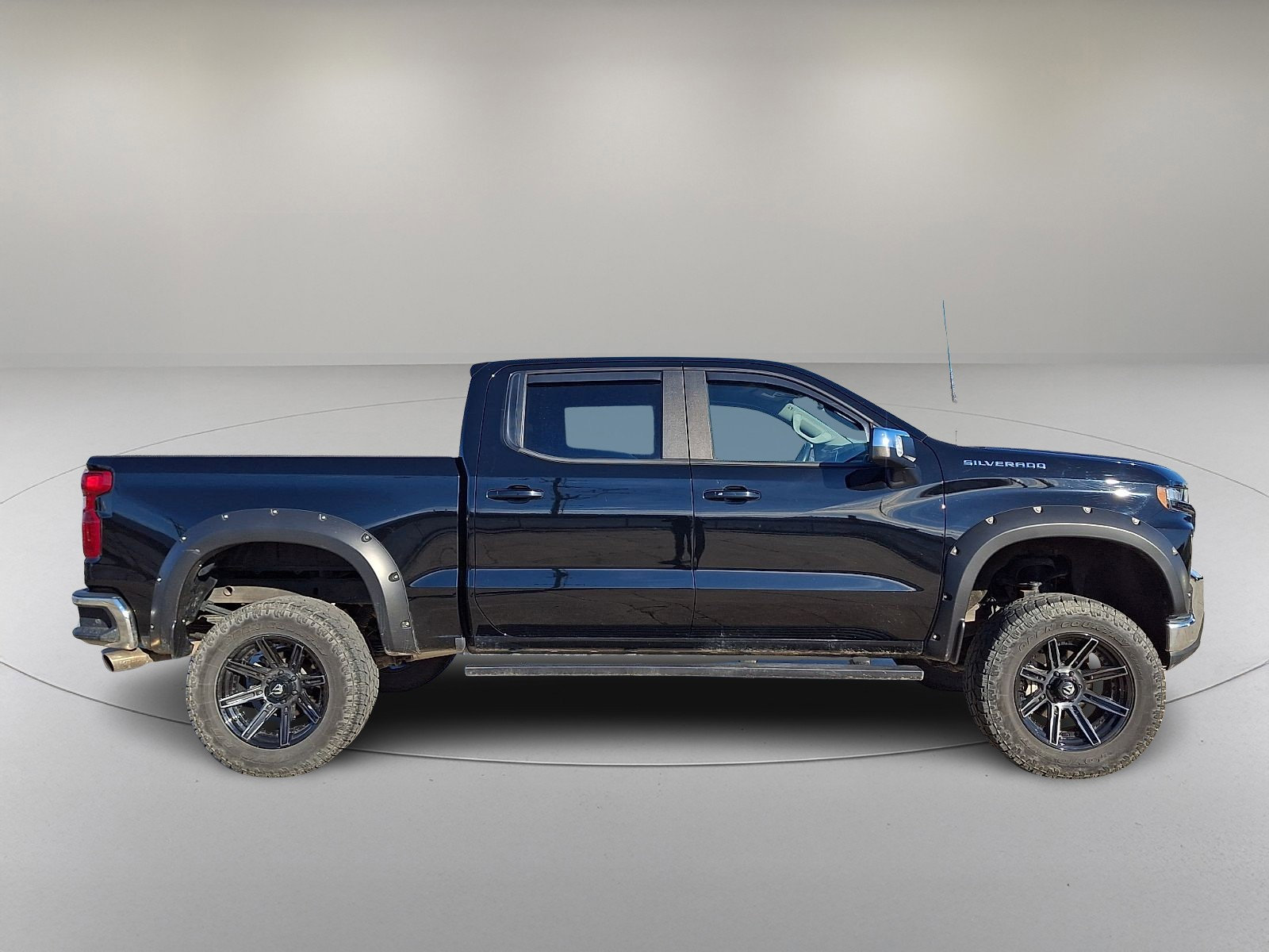 Used 2021 Chevrolet Silverado 1500 LT image 12