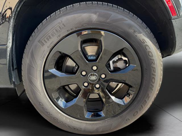 Certified 2024 Land Rover Defender 110 X-Dynamic SE image 11