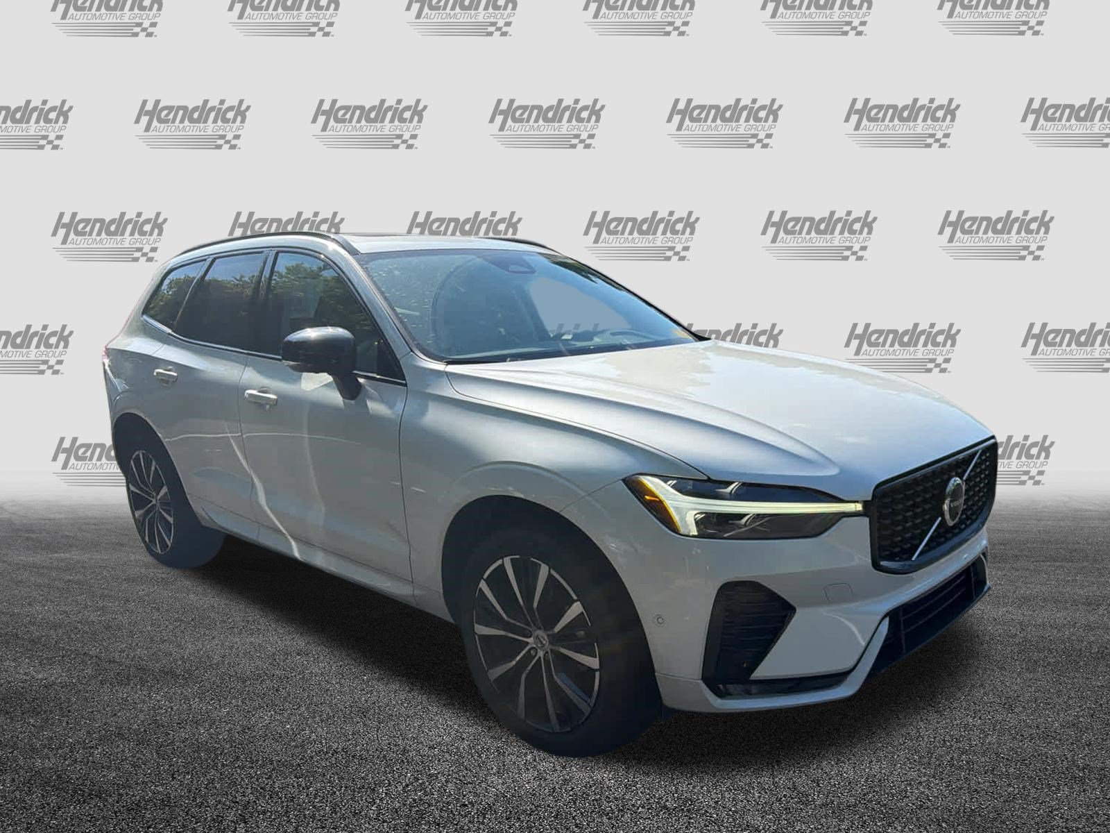Used 2024 Volvo XC60 B5 Plus w/ Protection Package Premier AWD/4WD image 2