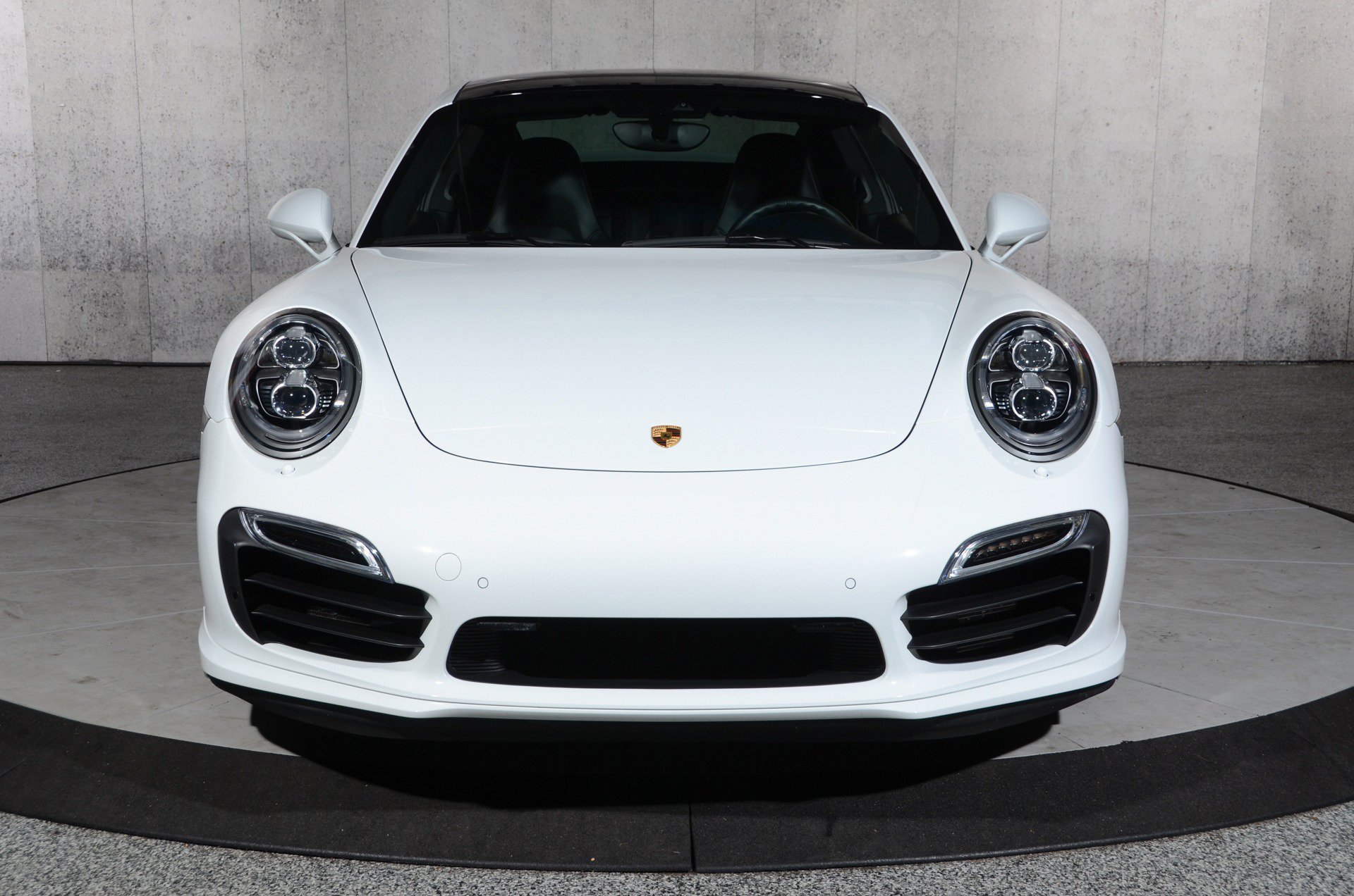 Used 2014 Porsche 911 Turbo S AWD/4WD image 5