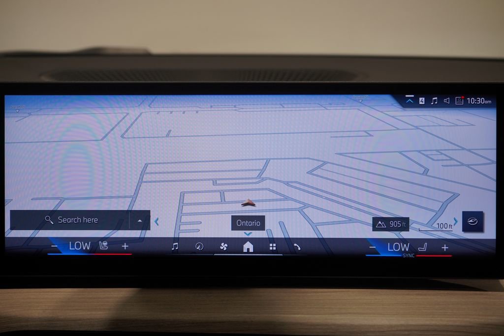 Used 2025 BMW 330i xDrive Sedan image 12