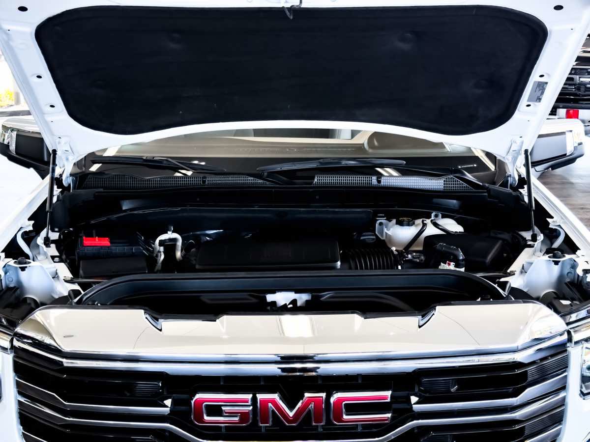 Used 2024 GMC Sierra 1500 SLT w/ SLT Convenience Package image 30