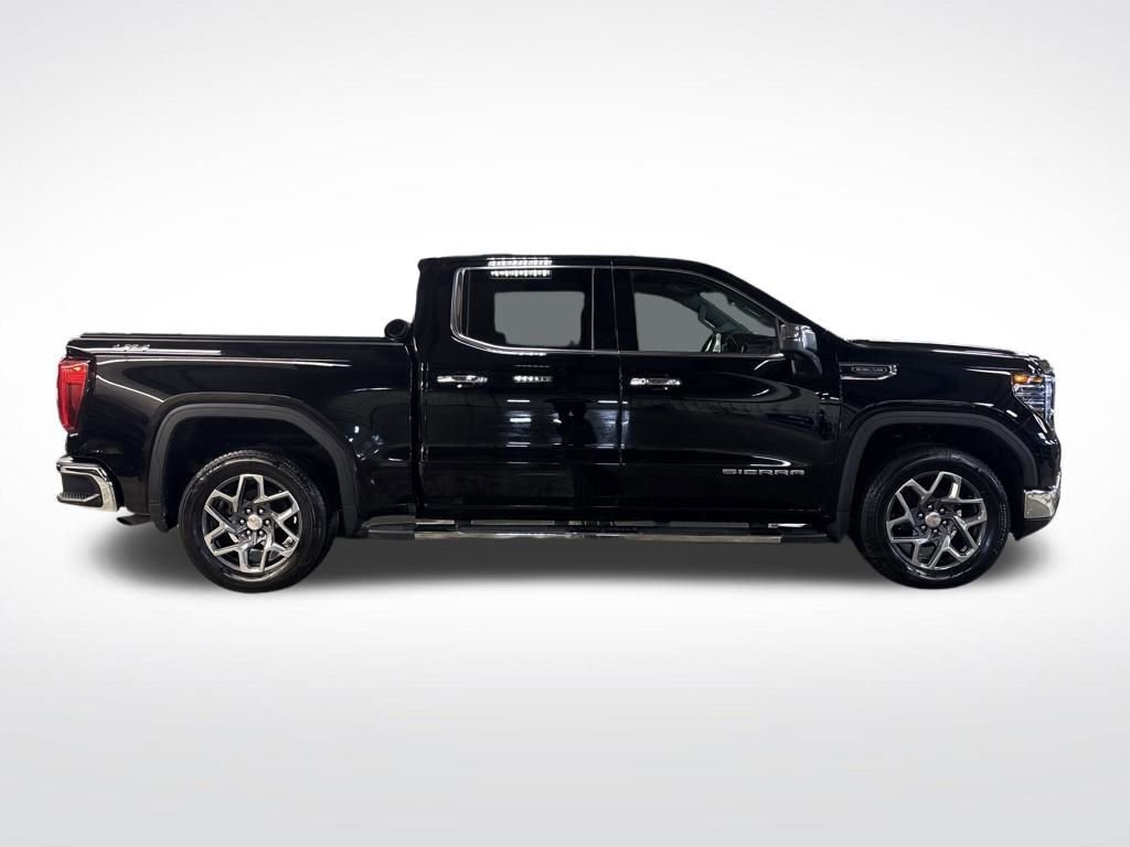 Certified 2022 GMC Sierra 1500 SLT w/ SLT Premium Package image 7