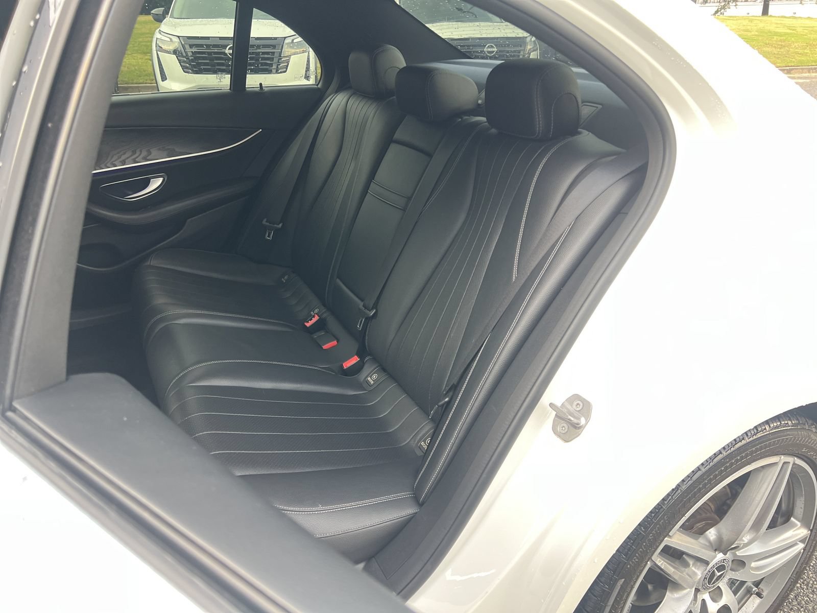 Used 2018 Mercedes-Benz E 300 image 16