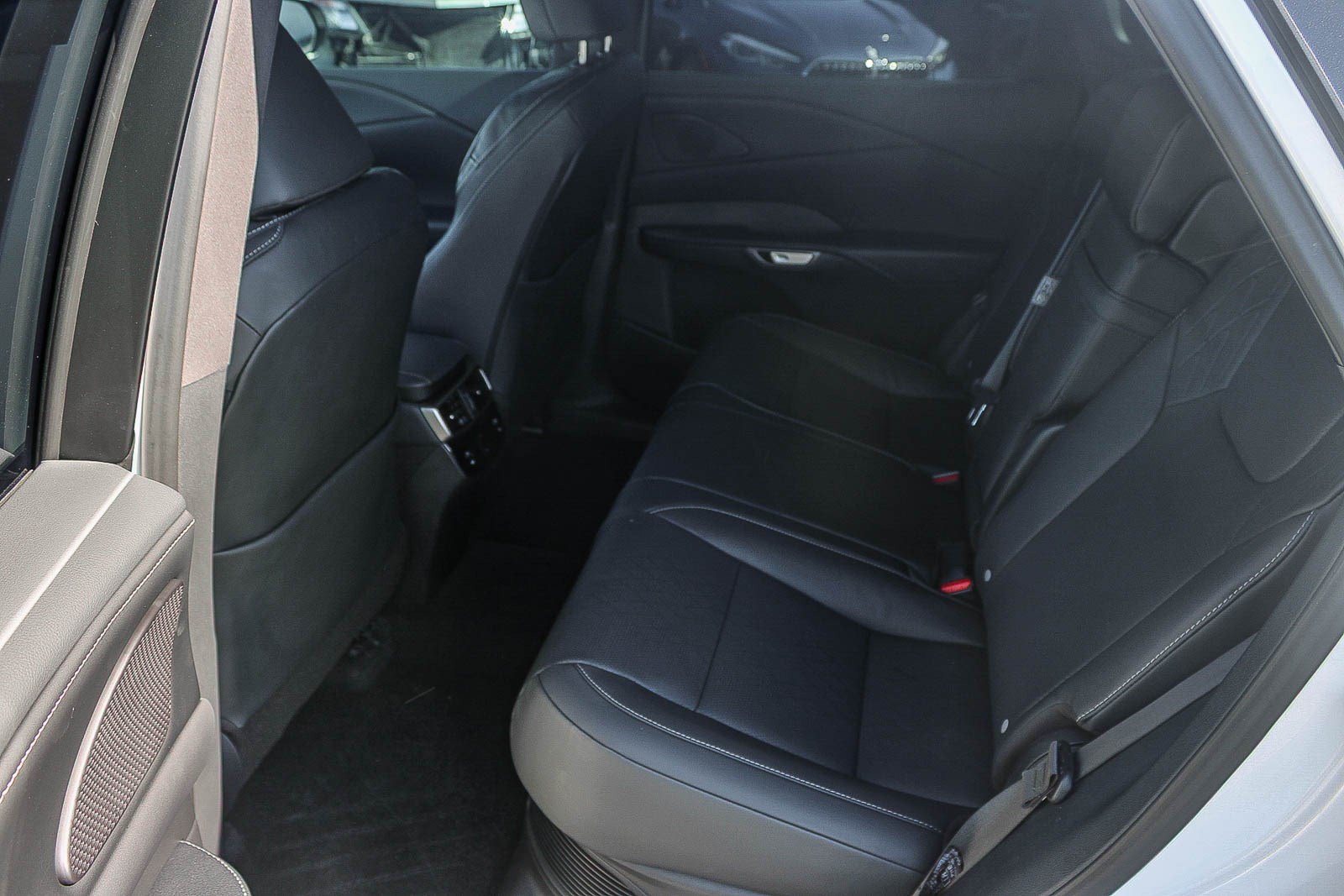 Used 2024 Lexus RX 350 w/ Convenience Package AWD/4WD image 20