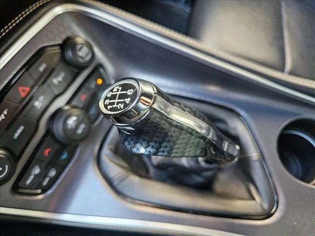 Used 2016 Dodge Challenger SRT RWD image 30