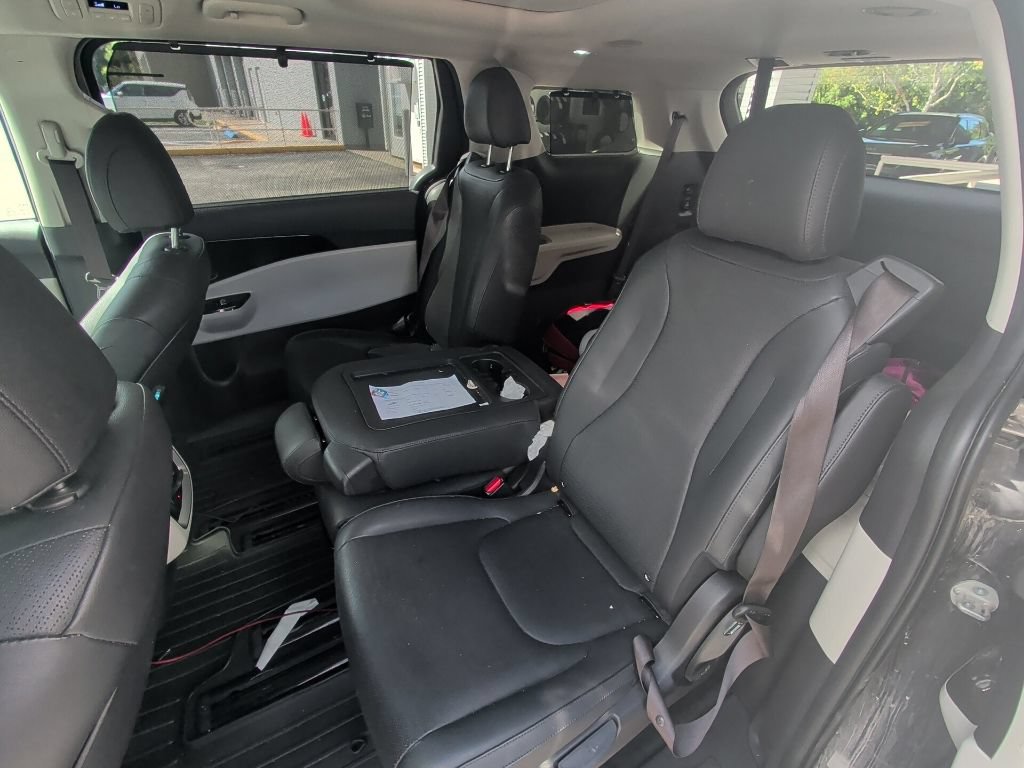Used 2023 Kia Carnival SX Prestige FWD image 22