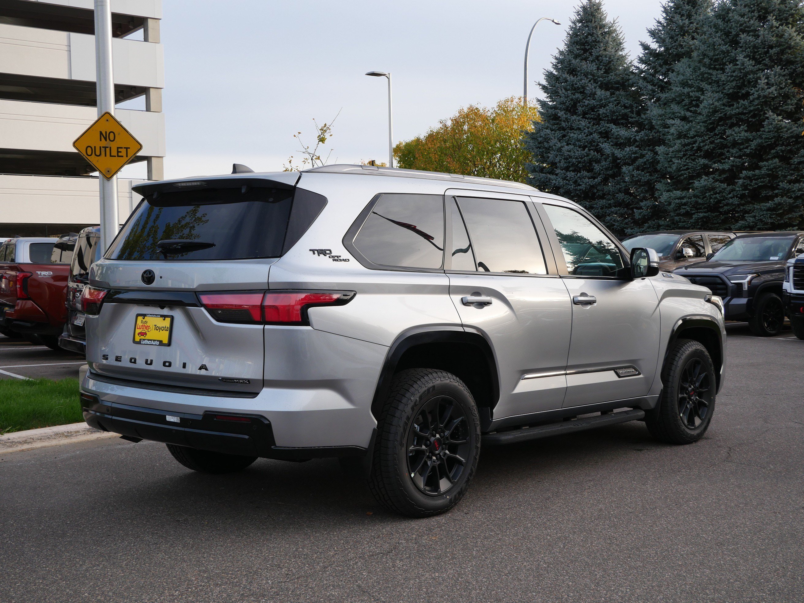New 2026 Toyota Sequoia Platinum AWD/4WD image 2