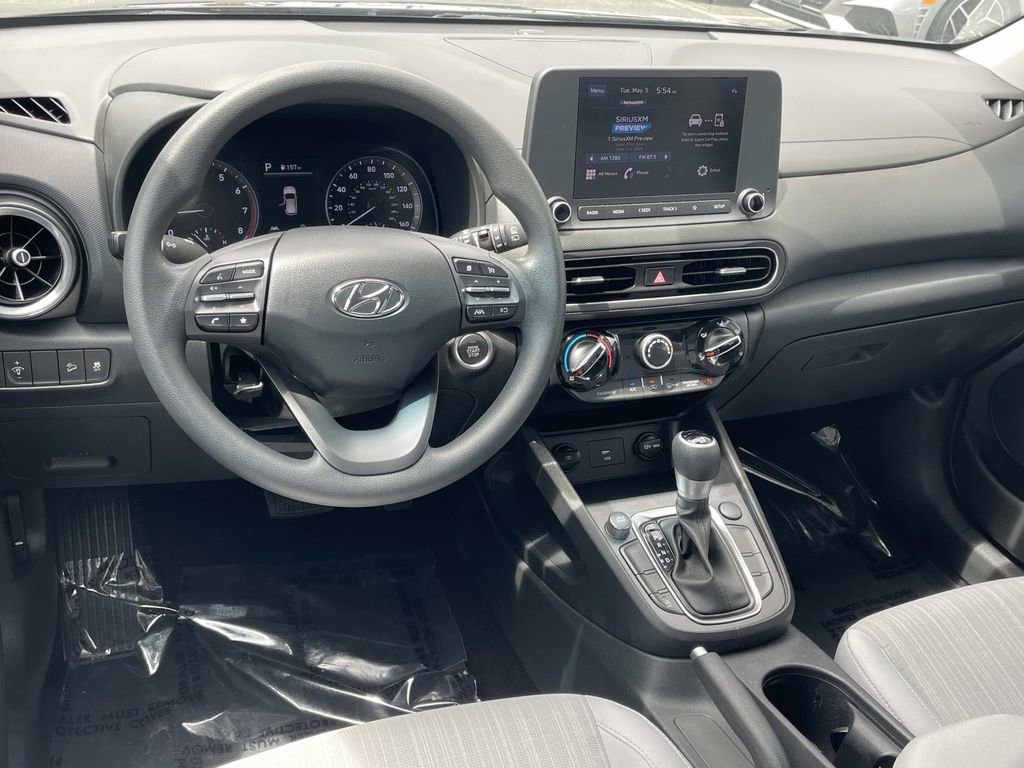 Used 2023 Hyundai Kona SEL FWD image 6
