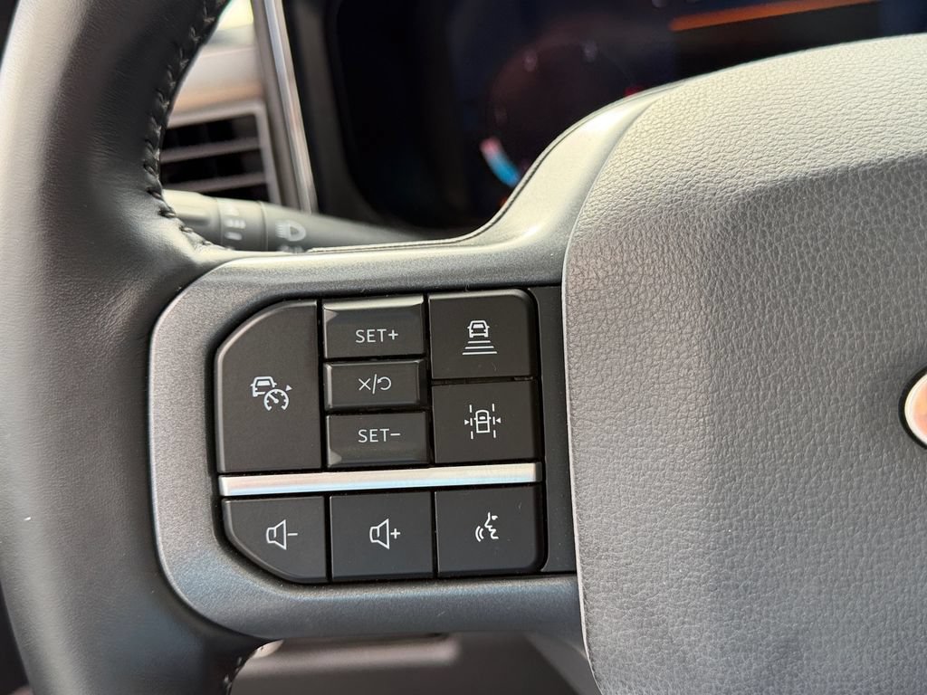 Used 2024 Ford F250 Lariat w/ Lariat Ultimate Package AWD/4WD image 22