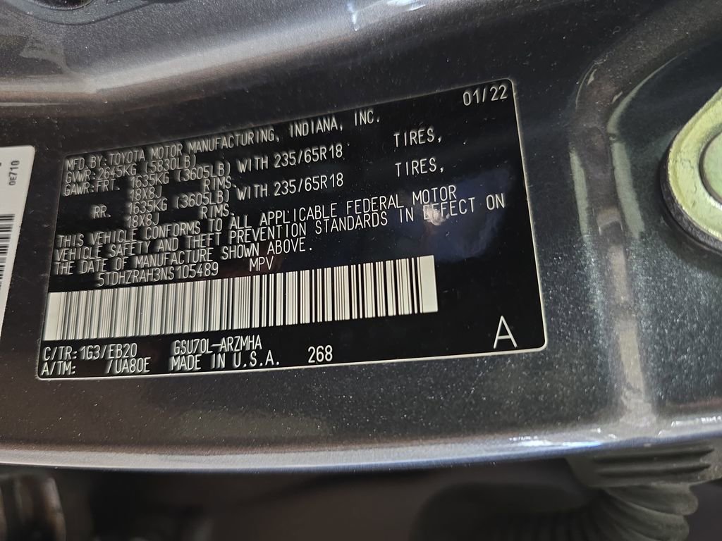 Used 2022 Toyota Highlander XLE image 32