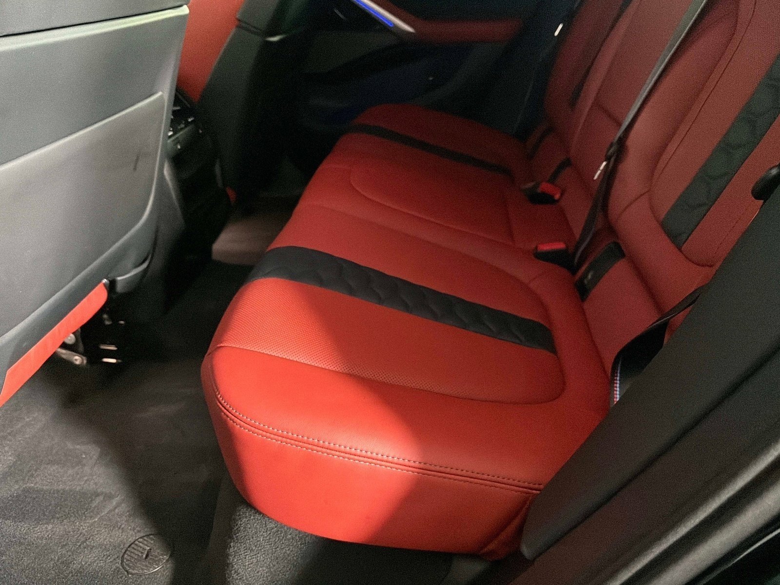 Used 2025 BMW X6 M Competition image 30