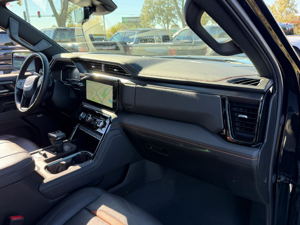 Certified 2025 GMC Sierra 1500 AT4 w/ Technology Package AWD/4WD image 16