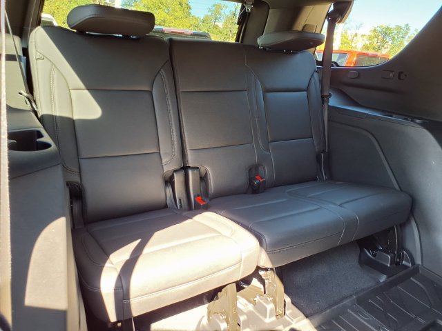 Used 2026 Chevrolet Tahoe LT w/ Comfort Package AWD/4WD image 11