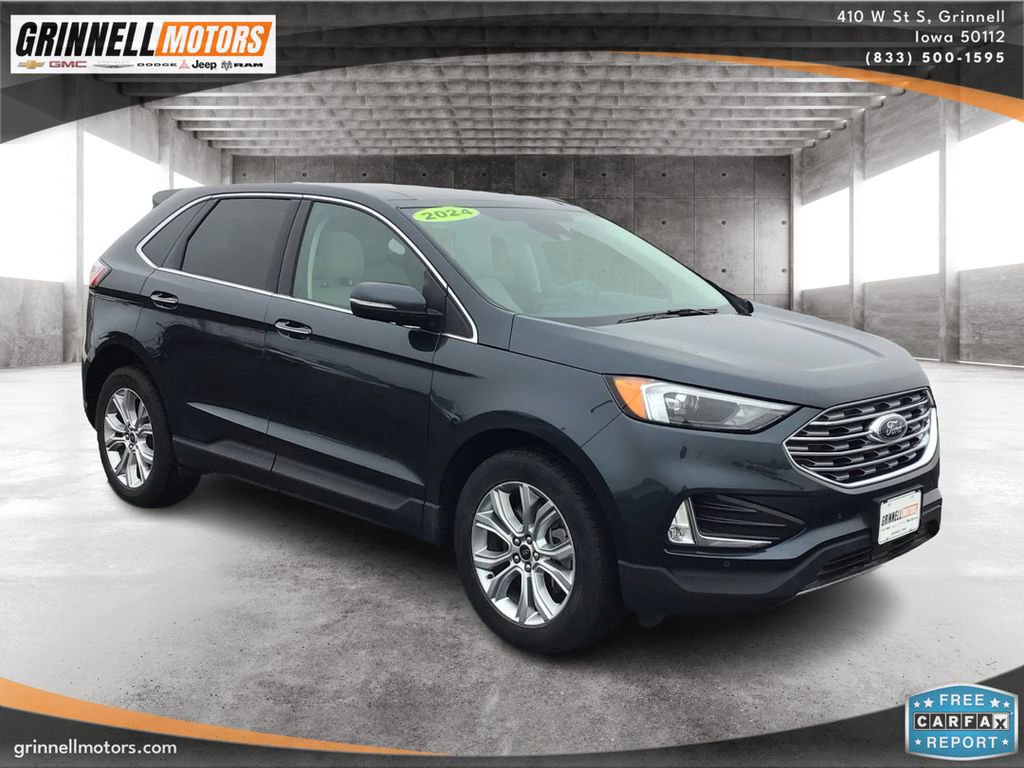 Used 2024 Ford Edge Titanium image 3