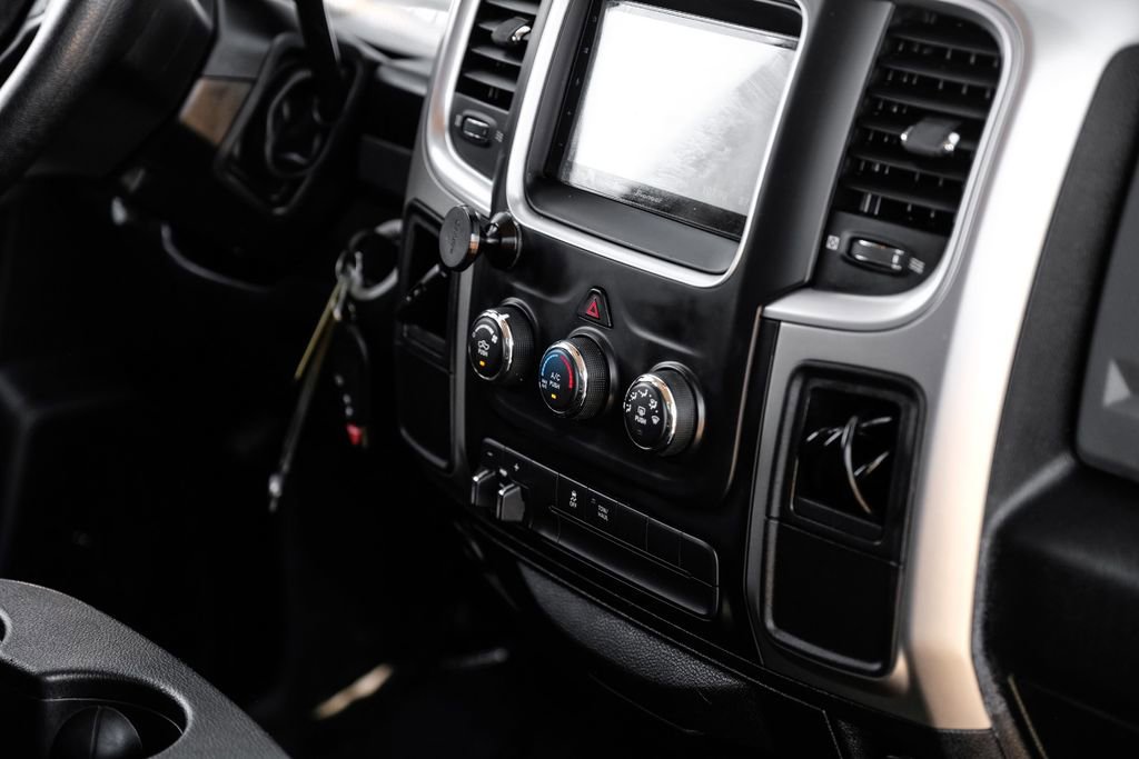 Used 2015 RAM 2500 SLT image 17