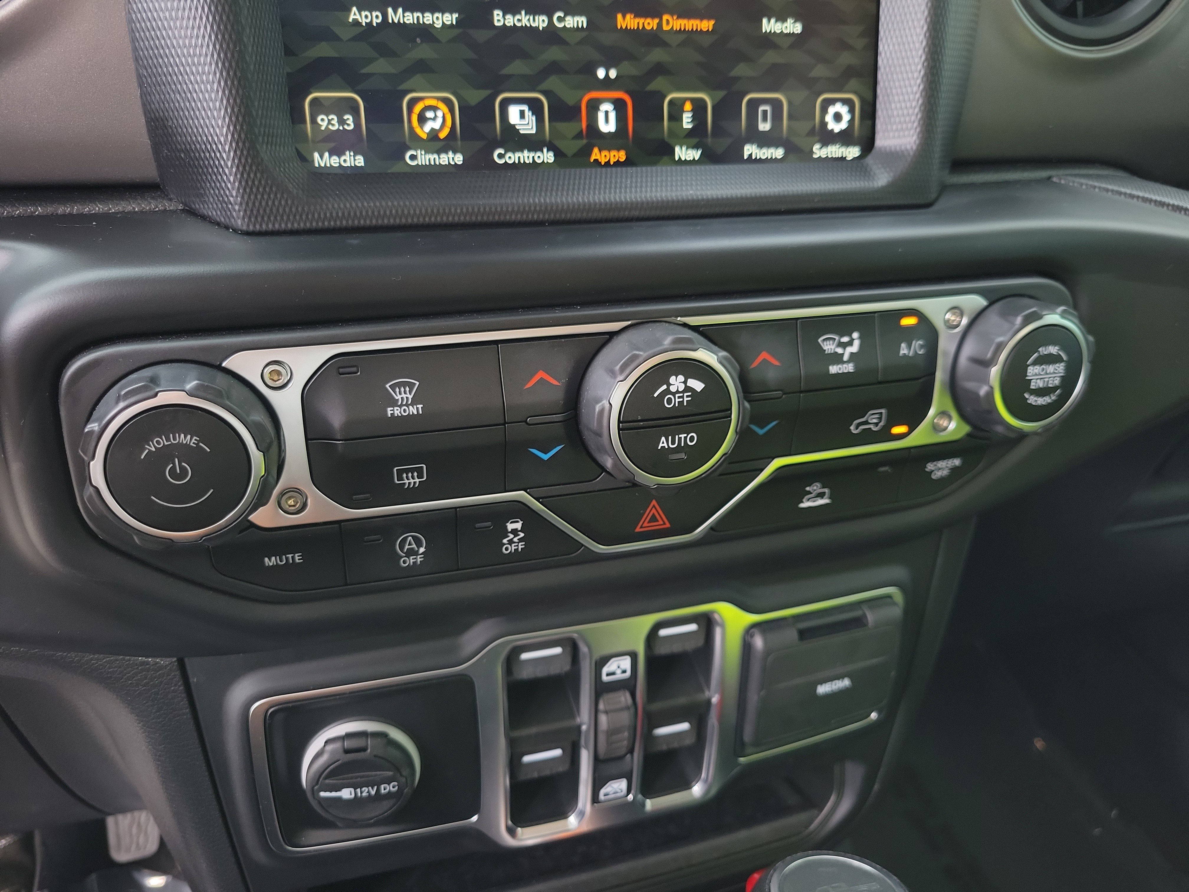 Used 2023 Jeep Gladiator Willys image 24