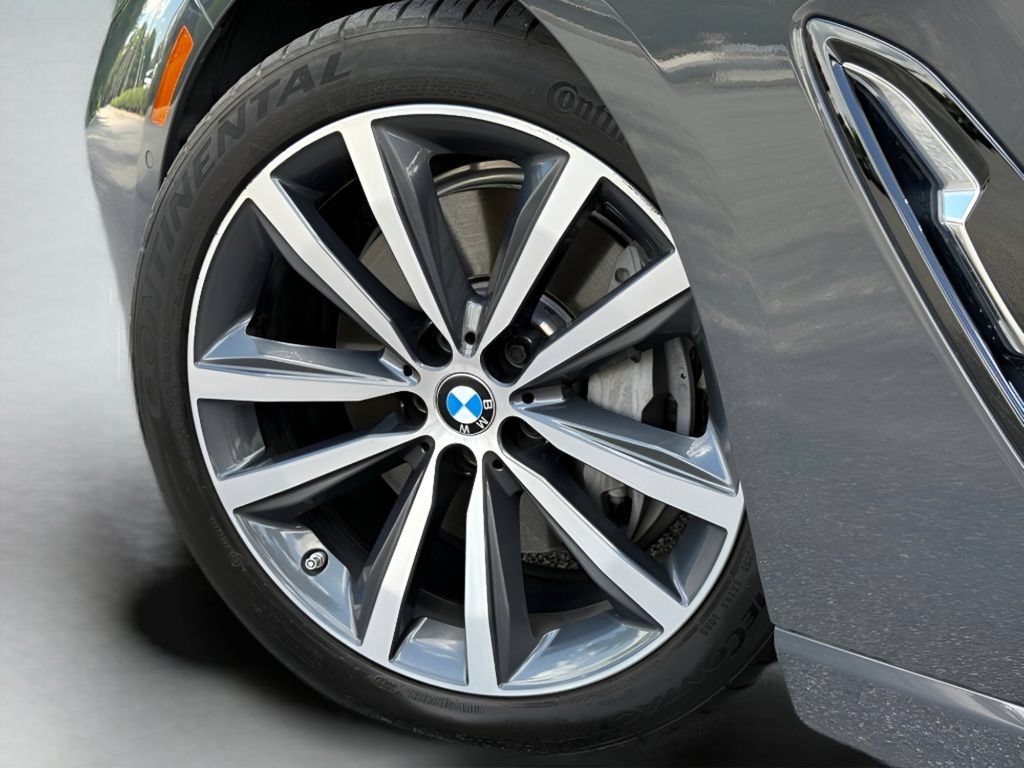 Used 2021 BMW 840i Convertible RWD image 26